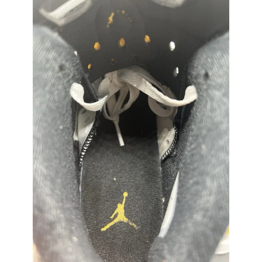 Air Jordan 6 Retro 'Yellow Ochre' (GS) Size 6Y / Women’s 7.5 (384665-170) USED